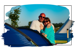 -images-camping-happy_couple
