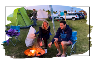 images-camping-couple-_campfire