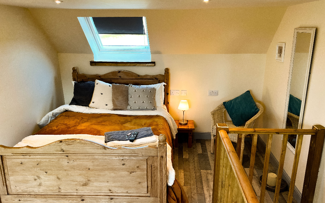 Norfolk Accommodation, The Hayloft a special B&B room for 2