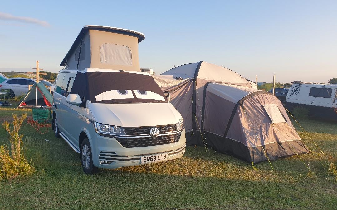 Hunstanton camping & glamping: campervan with awning pitch