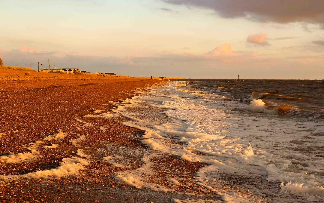 hunstanton beach heacham south beach at sunset