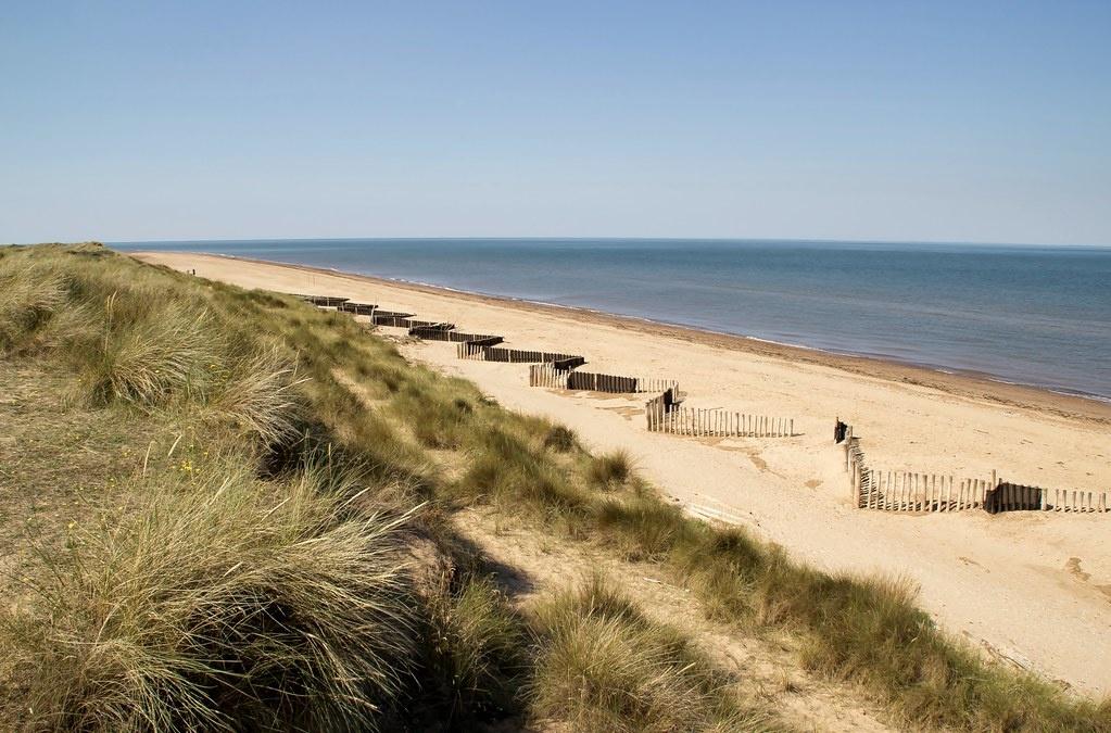 the stunning sands of holme beach here at Norfolk Holiday lets