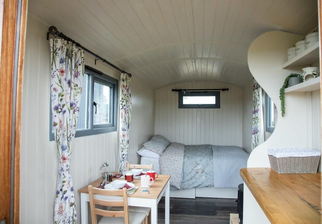 Hunstanton camping: Shepherds hut interior