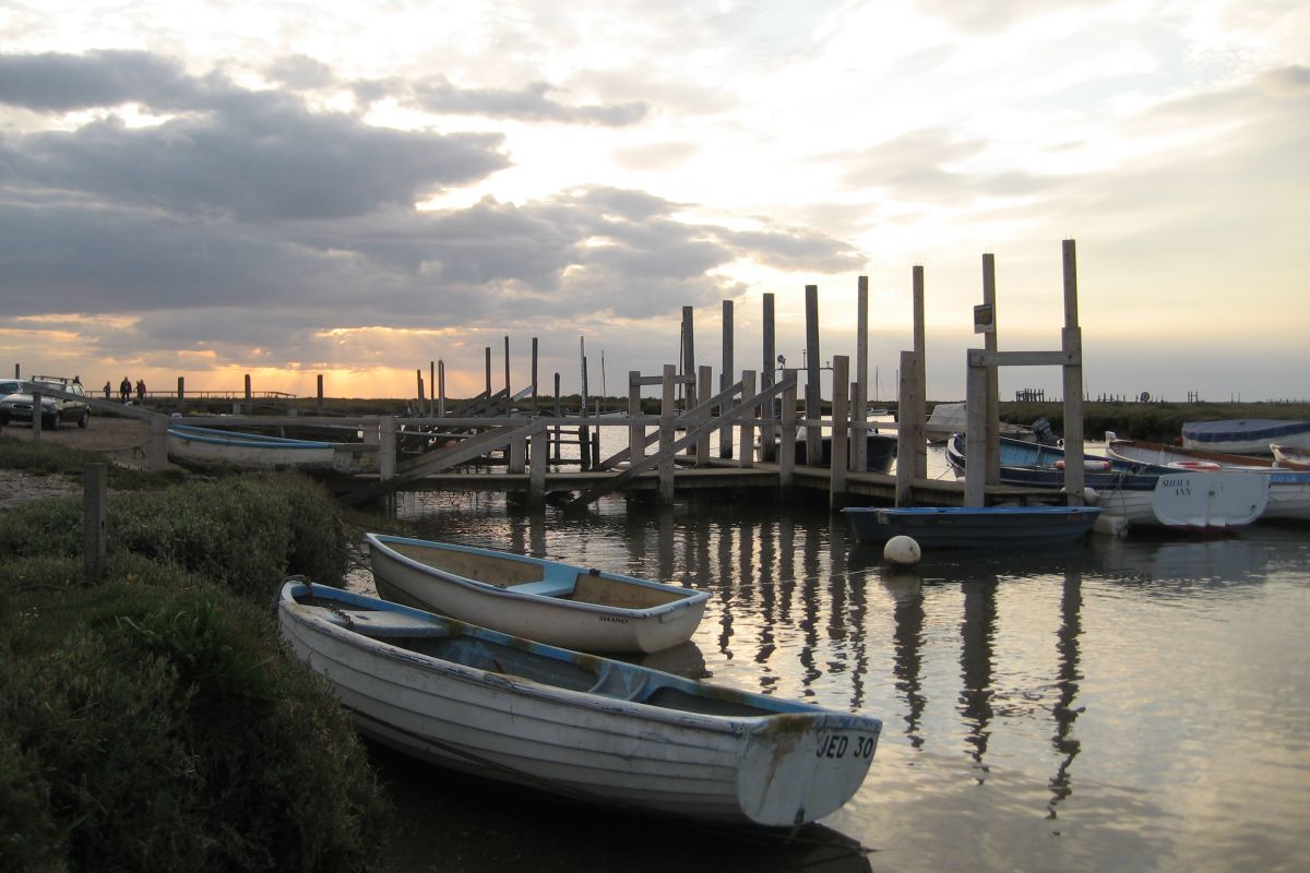 boats docked at morston quay, image attribution: Wikipedia User:Amitchell125